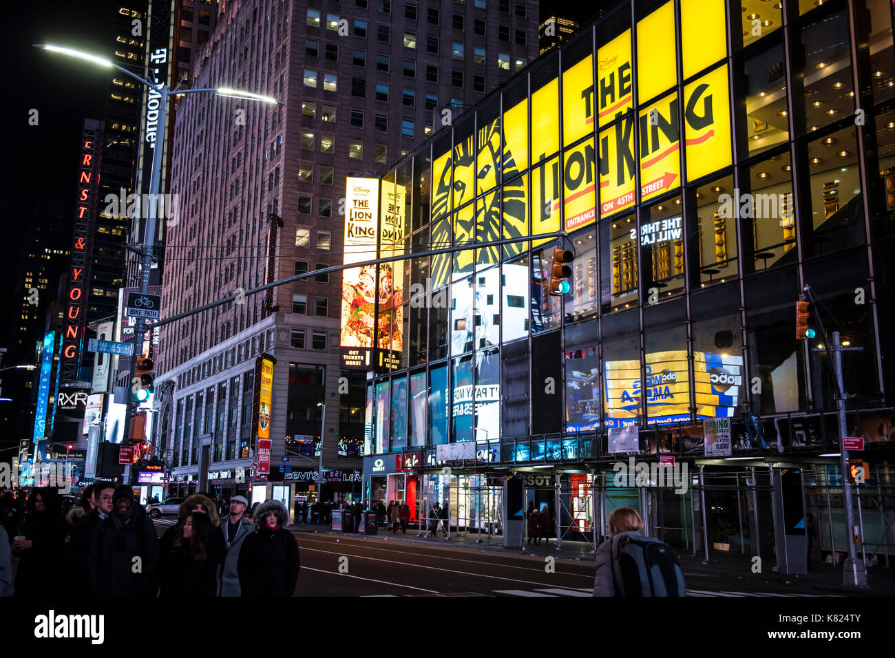 Theater District Broadway NYC Stock Photo Alamy theater-district-broadway-nyc-stock-photo-alamy