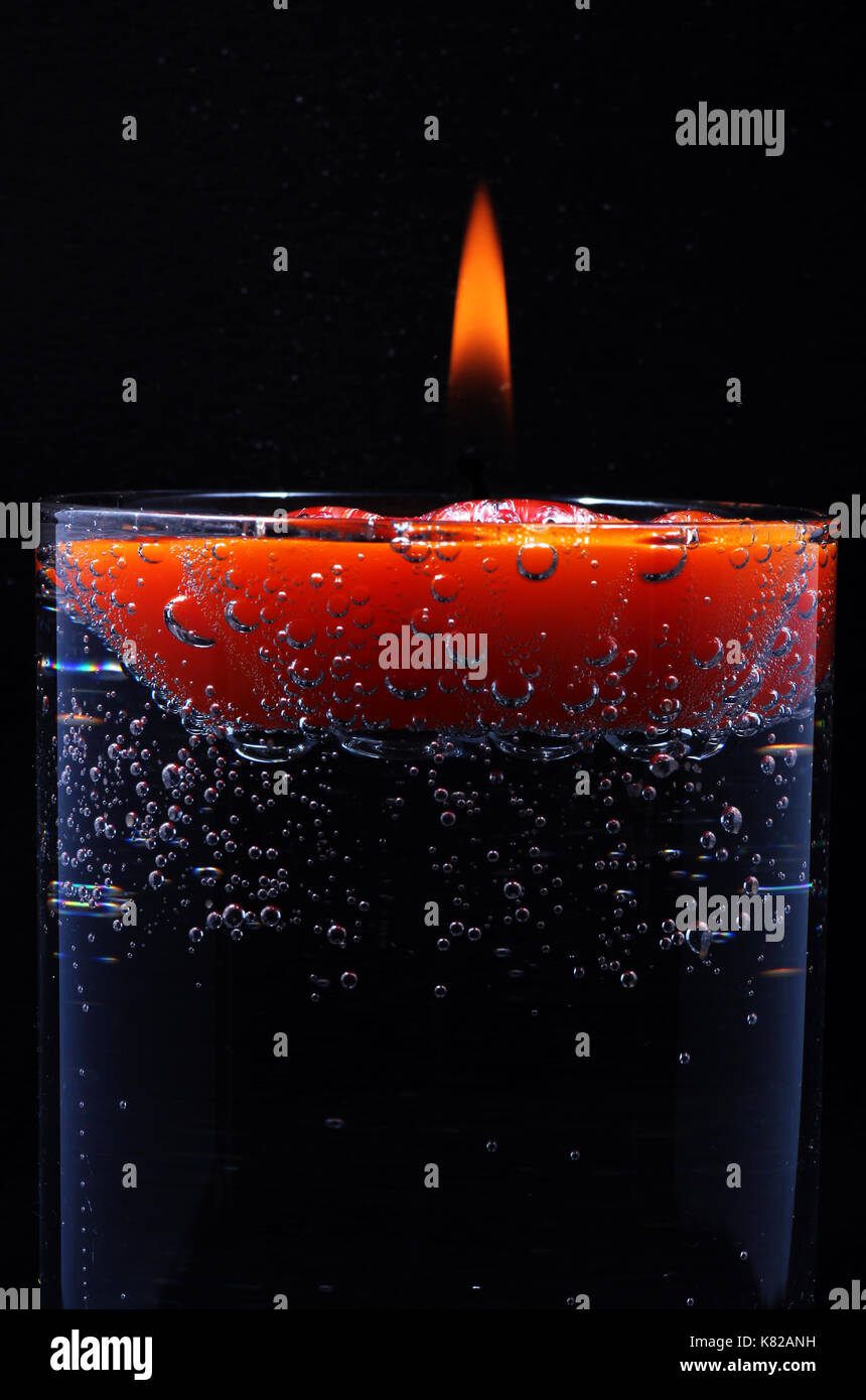 Kerzenständer wachs hires stock photography and images Alamy