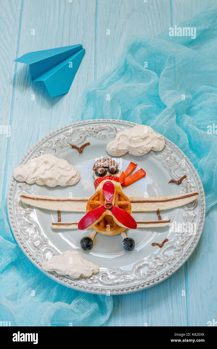 Kids airplane food healthy hires stock photography and images Alamy