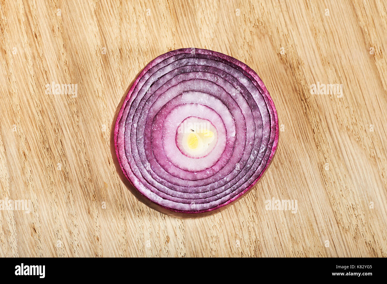 Half red onion hi-res stock photography and images - Alamy