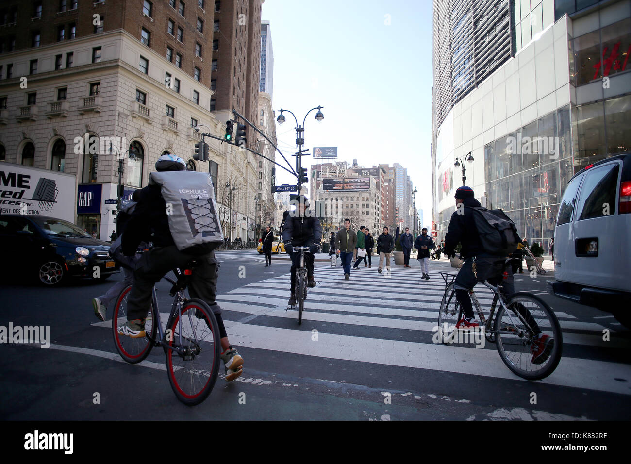 Bike Courier New York High Resolution Stock Photography And Images Alamy
