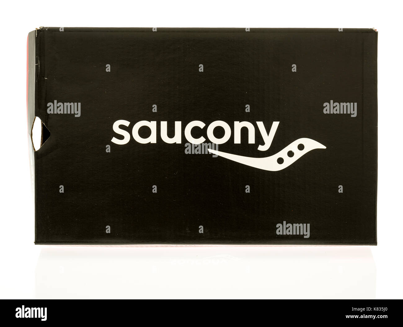 saucony box