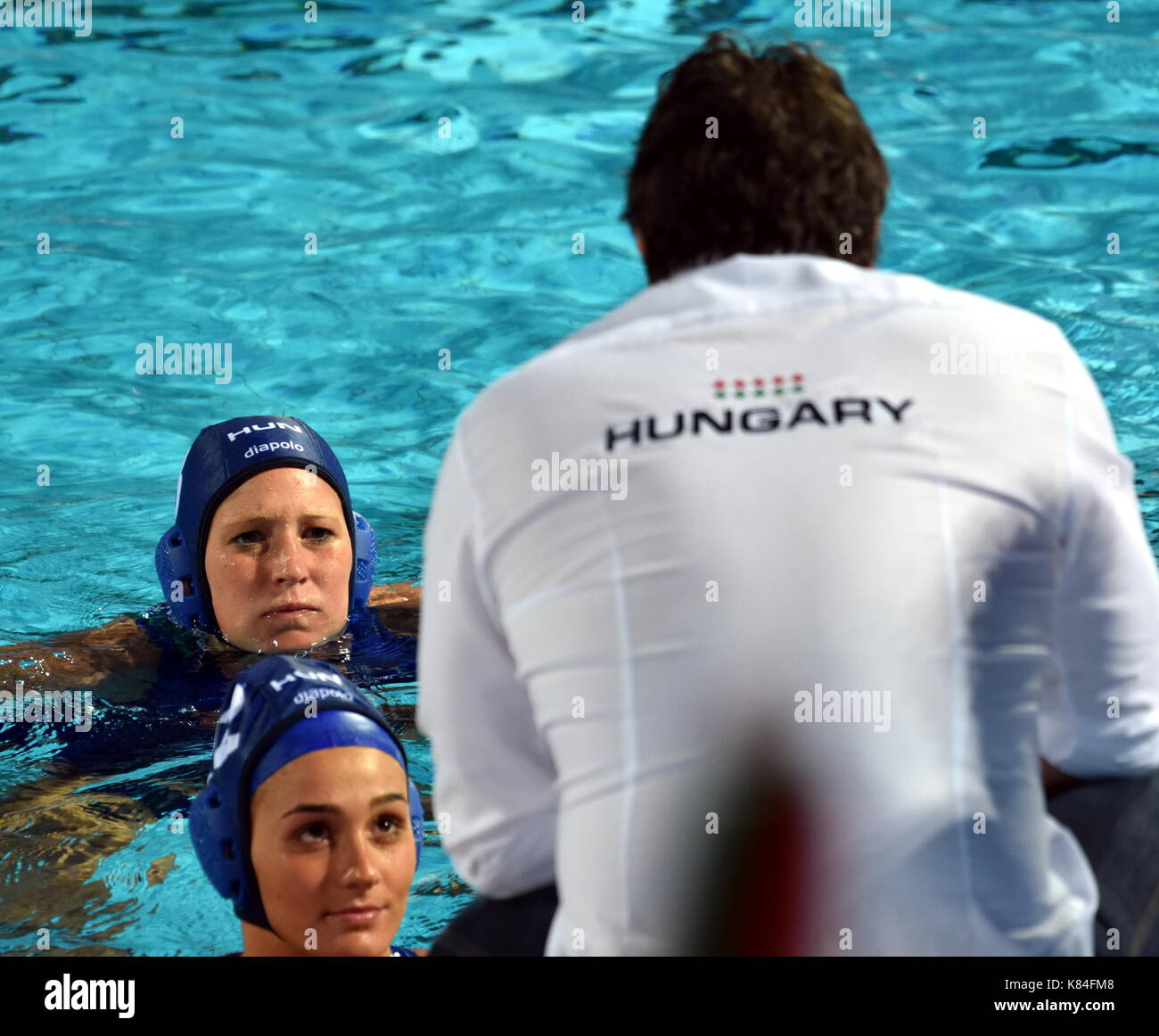 Budapest Hungary Jul 16 17 The Hungarian Women Waterpolo Team Antal Dora Szilagyi Dorottya Listen To The Strategy From The Coach Biro Attil Stock Photo Alamy Budapest Hungary Jul 16 17 The Hungarian Women Waterpolo Team Antal Dora Szilagyi Dorottya Listen To The Strategy From The Coach Biro Attil Stock Photo Alamy