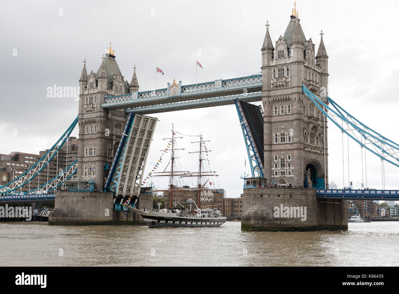 London, UK. 18th Sep, 2017. The Stavros S Niarchos, operated by the ...