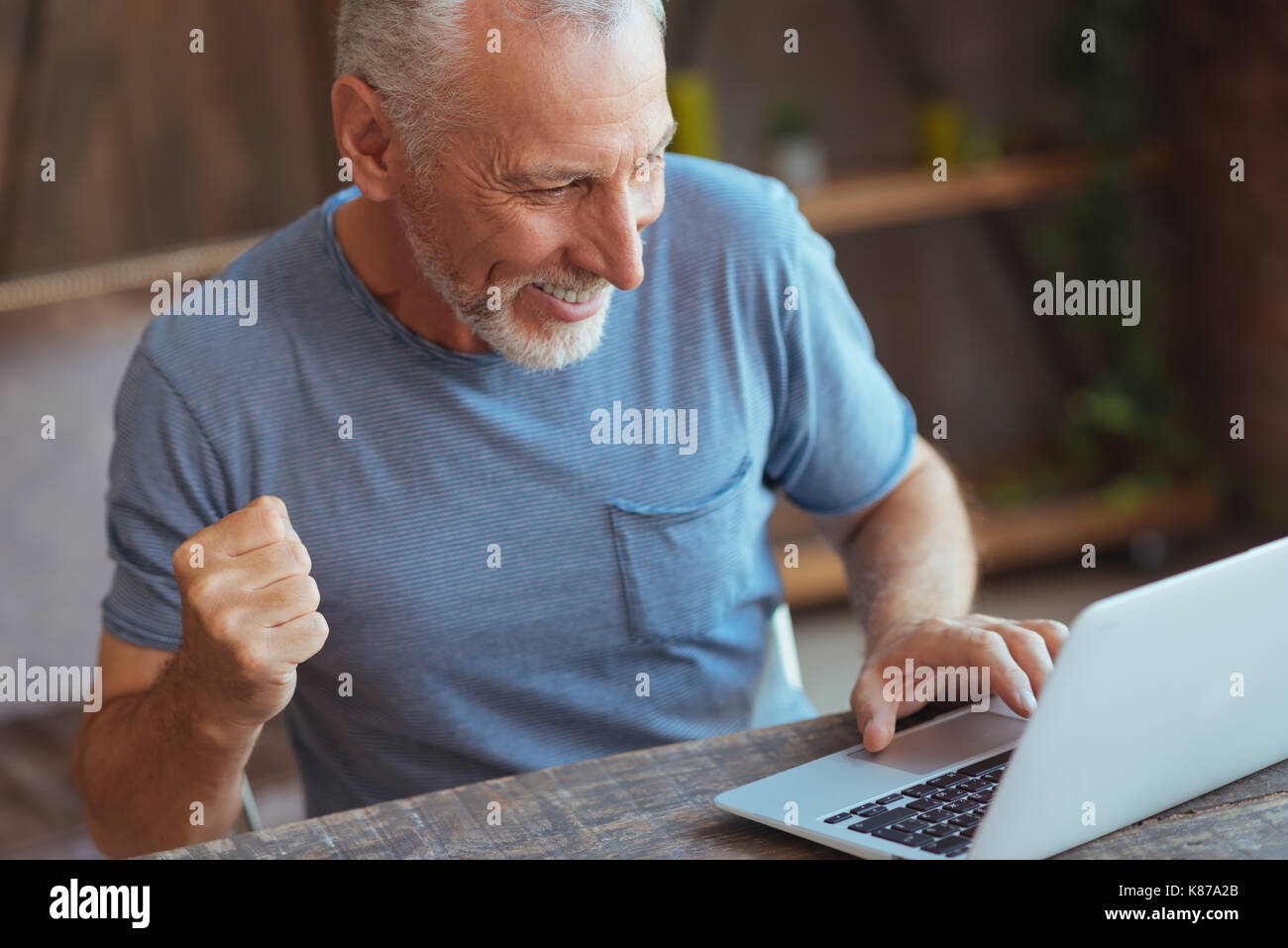 Using Loptop Creative professional using laptop notebook hi-res stock photography ...