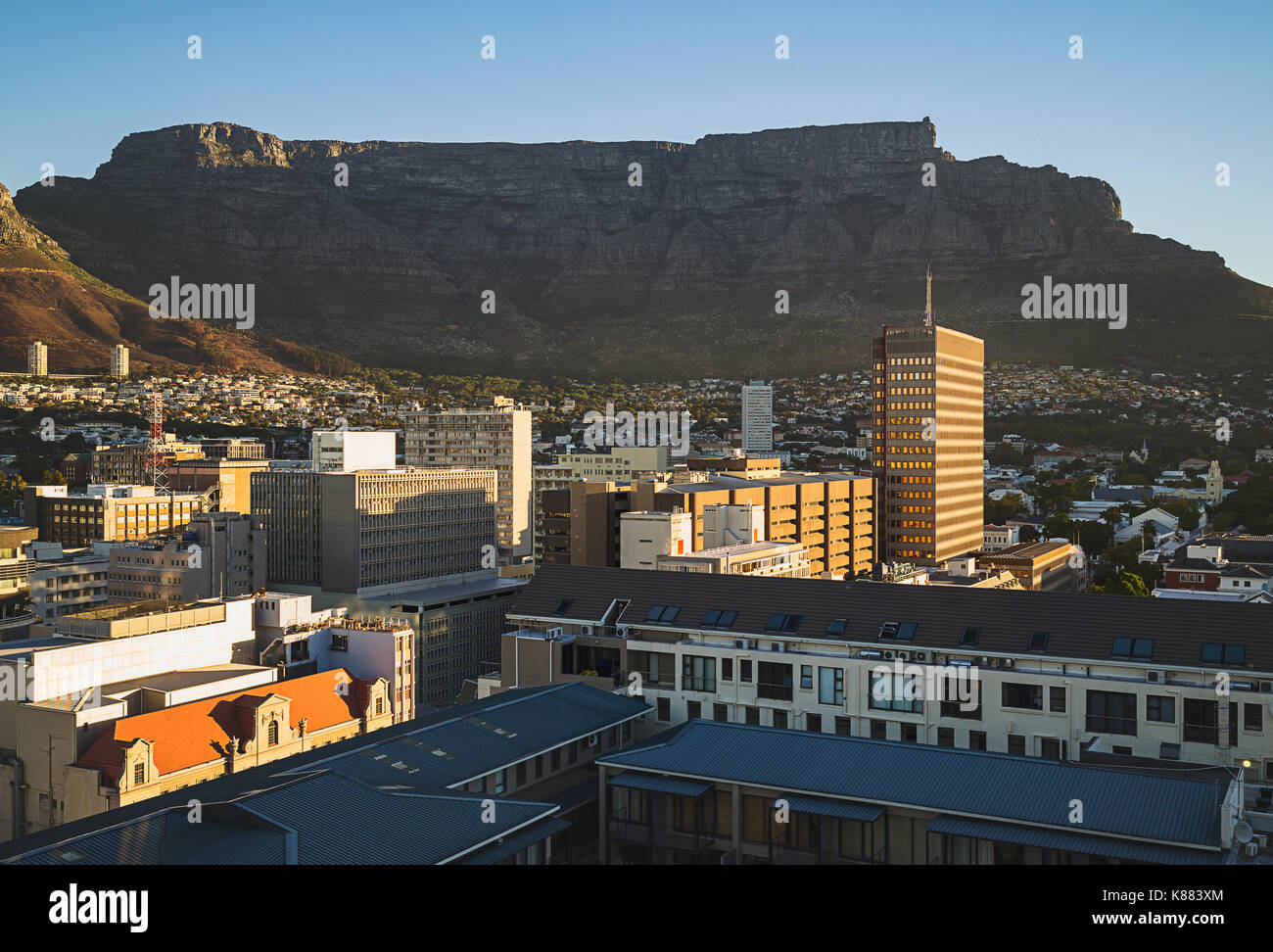 Rooftop views to Table Mountain, Cape Town Stock Photo