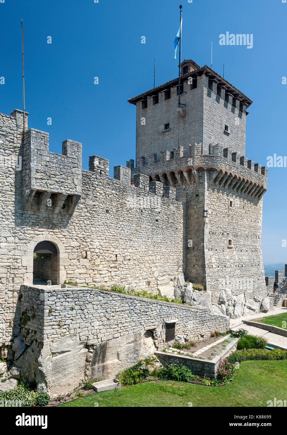 The inner walls and tower of Guaita fortress (aka Rocca/Torre Guaita) on Mount Titan (Monte Titano) in San Marino. Stock Photo