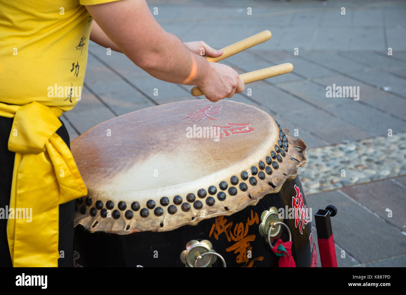 Traditional Japanese Show with Drummer Performance Stock Photo Alamy
