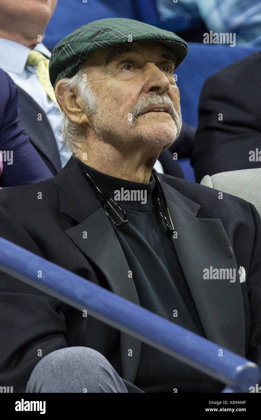 Sean connery hires stock photography and images Alamy