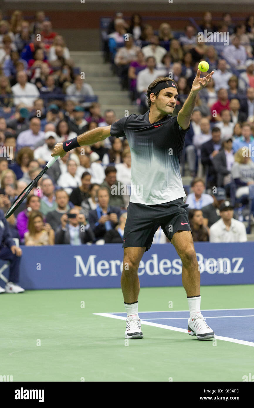 Roger Federer (SWI) competing at the 2017 US Open Tennis Championships  Stock Photo - Alamy