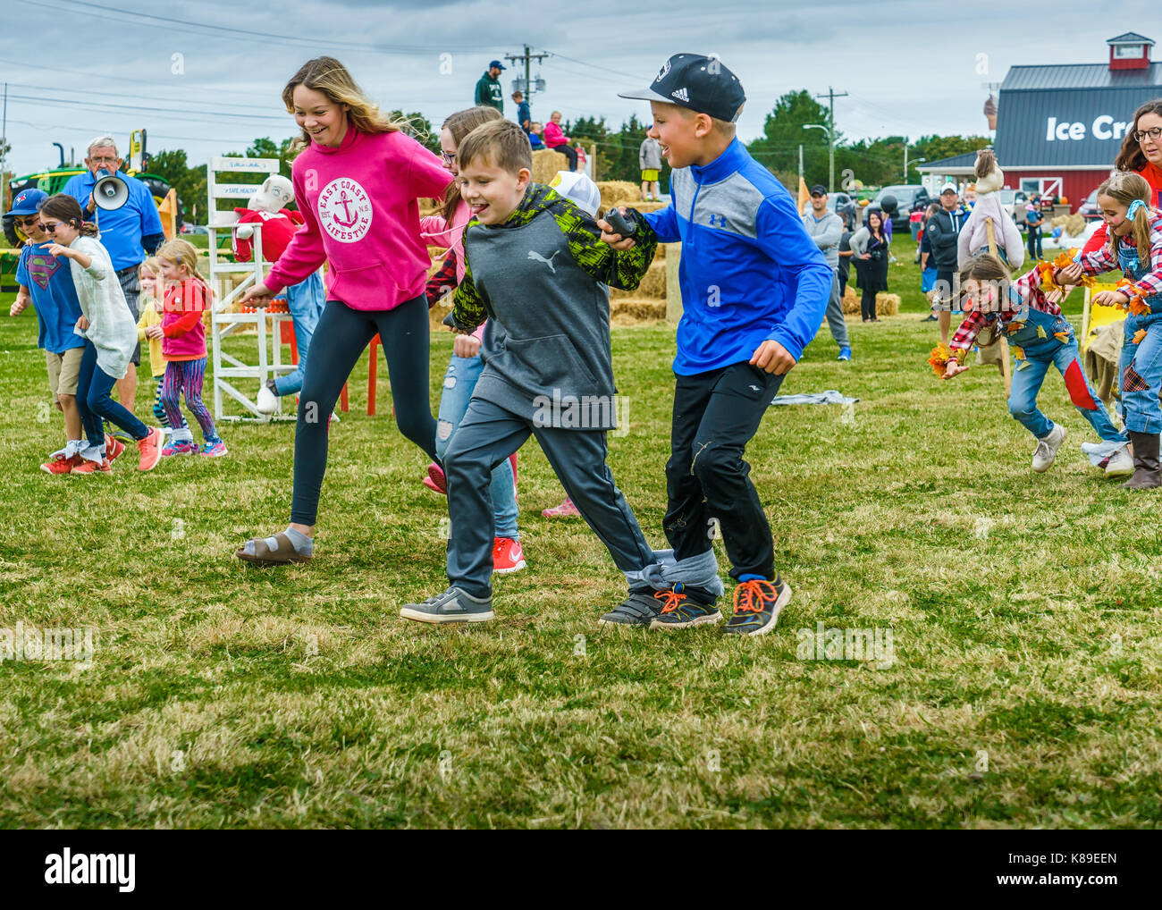 Three Legs Racew Three legged and race hi-res stock photography and images - Alamy