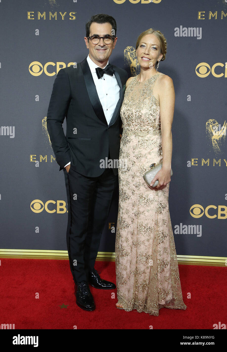 Ty burrell and holly burrell hi-res stock photography and images - Alamy