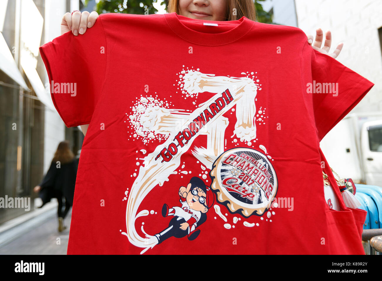 Tokyo Japan 19th Sep 17 A Baseball Fan Shows A Hiroshima Carp Central League Champions 17 T Shirts In Ginza On September 19 17 Tokyo Japan Hundreds Of Carp Fans Lined Up From