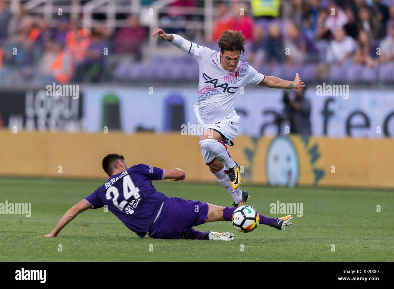 Marco Benassi (Fiorentina), Simone Verdi (Bologna), SEPTEMBER 16, 2017 - Football / Soccer : Italian 'Serie A' match between ACF Fiorentina 2-1 Bologna FC at Stadio Artemio Franchi in Firenze, Italy. (Photo by Maurizio Borsari/AFLO) Stock Photo