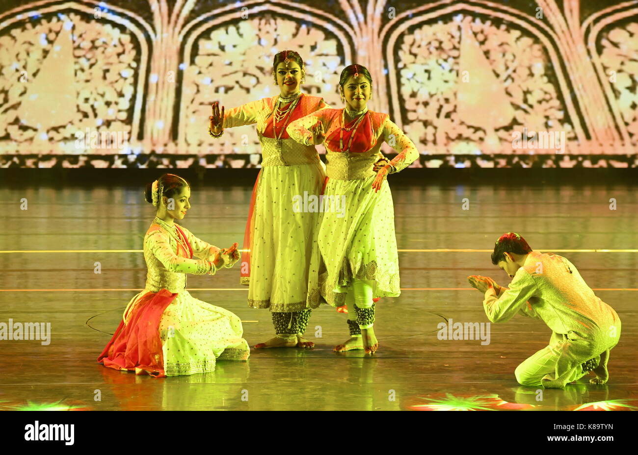 Folk dance event hi-res stock photography and images - Alamy