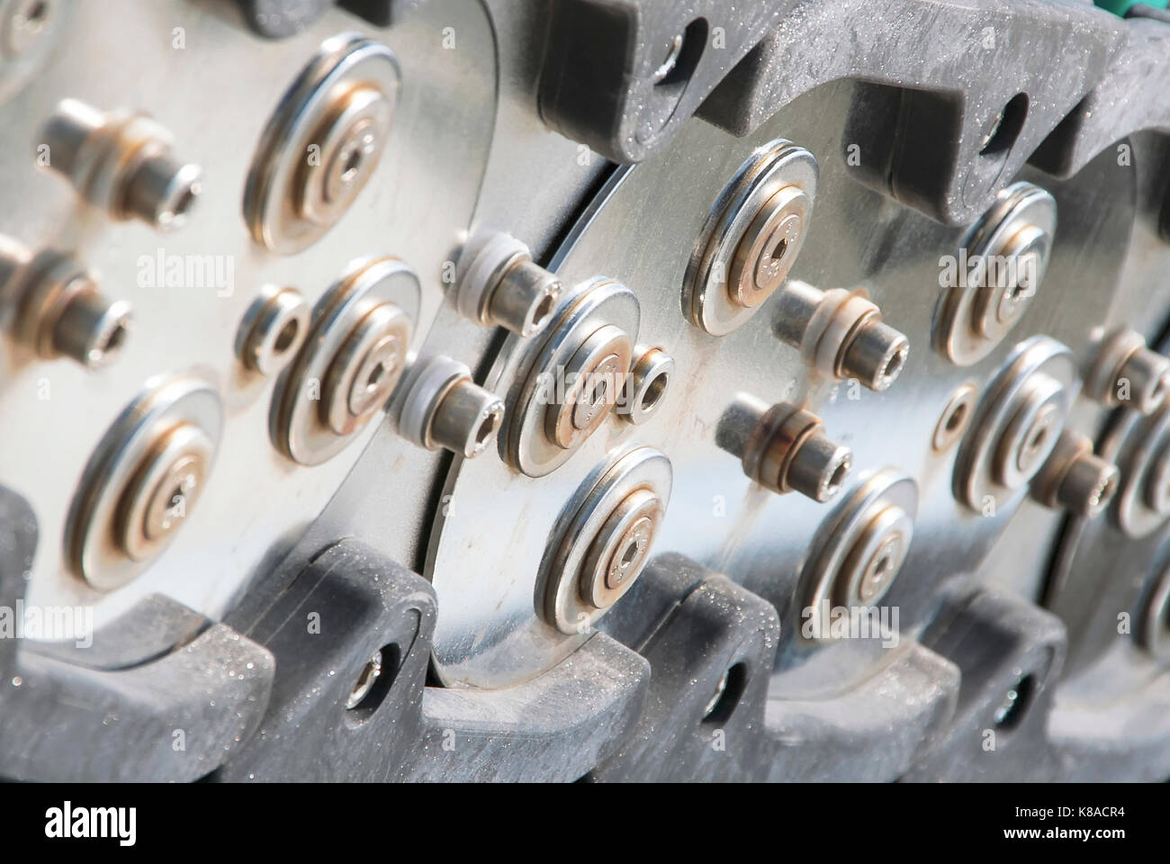 Conveyor chain hires stock photography and images Alamy