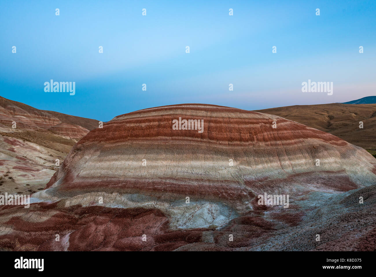 Amazing red mountains Stock Photo - Alamy