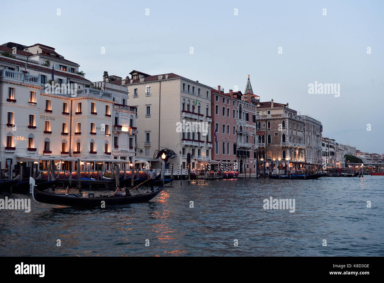 Blue line ferry venice hi-res stock photography and images - Alamy