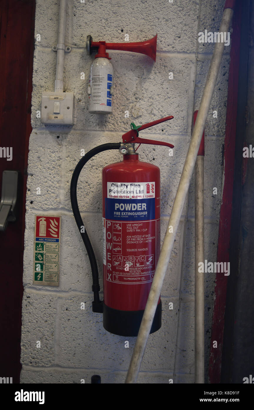 Wall Mounted powder Fire extinguisher with air horn warning signal