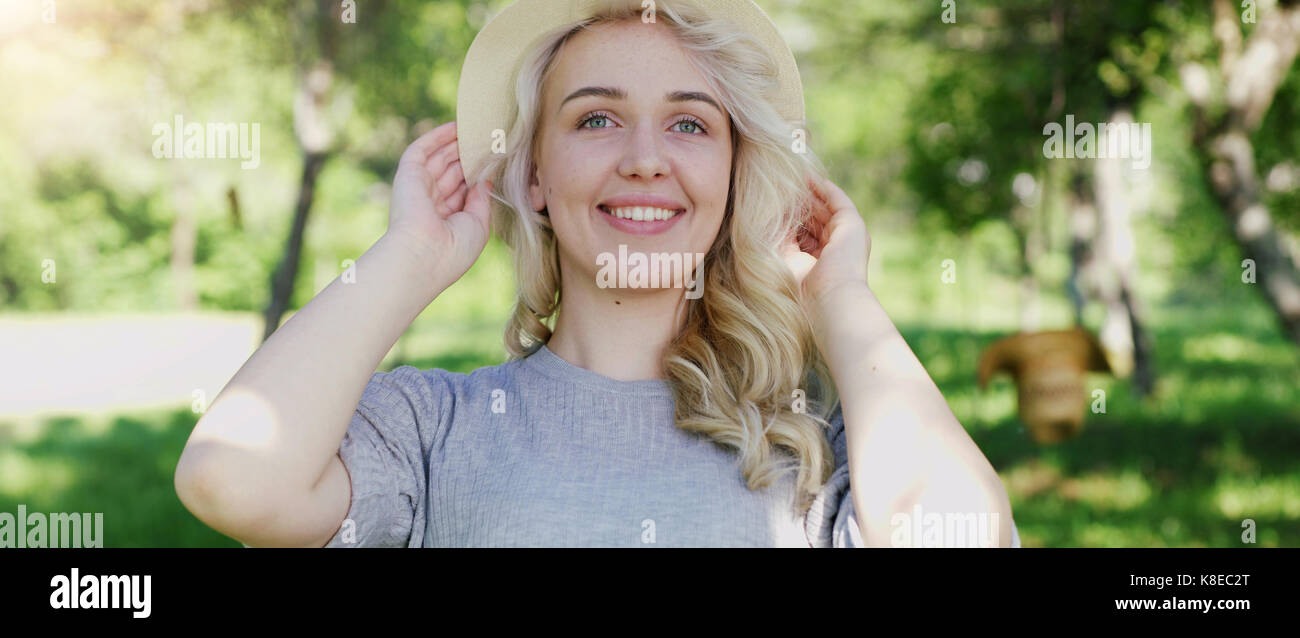 Portrait of the young woman in a hat Stock Photo - Alamy