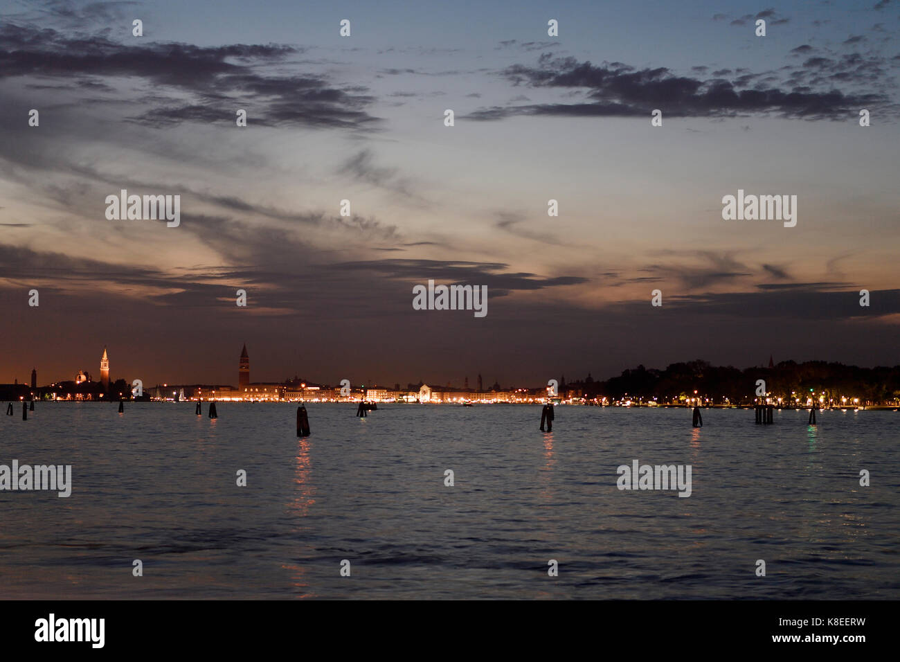 Blue line ferry venice hi-res stock photography and images - Alamy