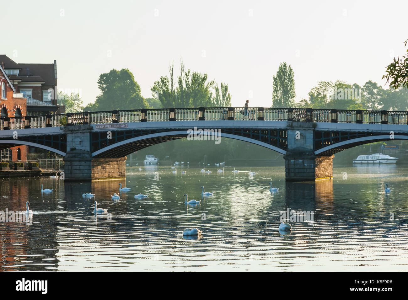 Windsor bridge over river thames hi-res stock photography and images ...