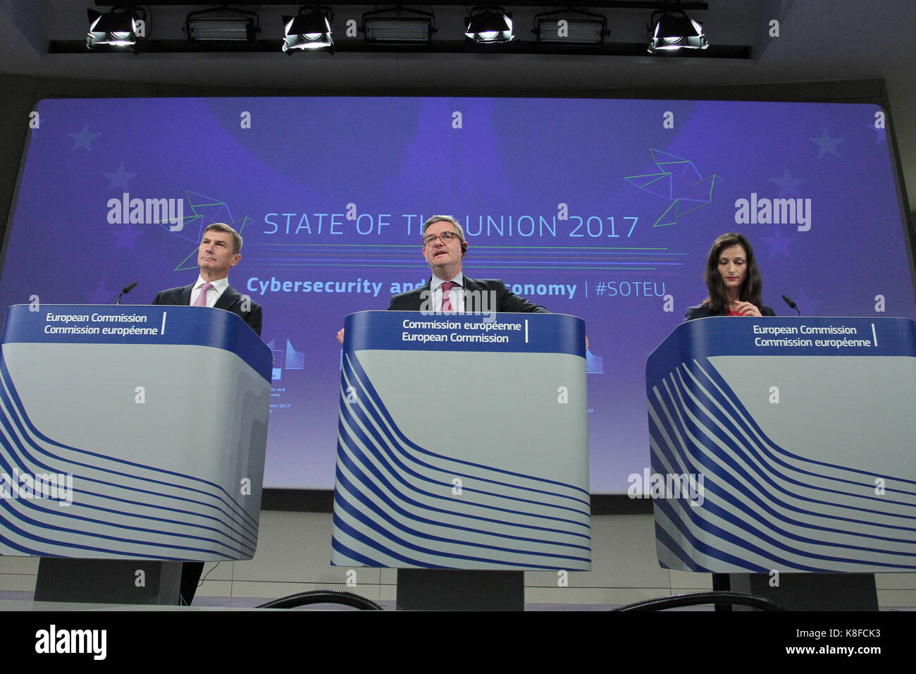 Brussels, Belgium. 19th Sep, 2017. State of the Union 2017 Press conference by Vice-President Andrus ANSIP, and Commissioners Julian KING and Mariya GABRIEL on Cybersecurity and data package Credit: Leo Cavallo/Alamy Live News Stock Photo