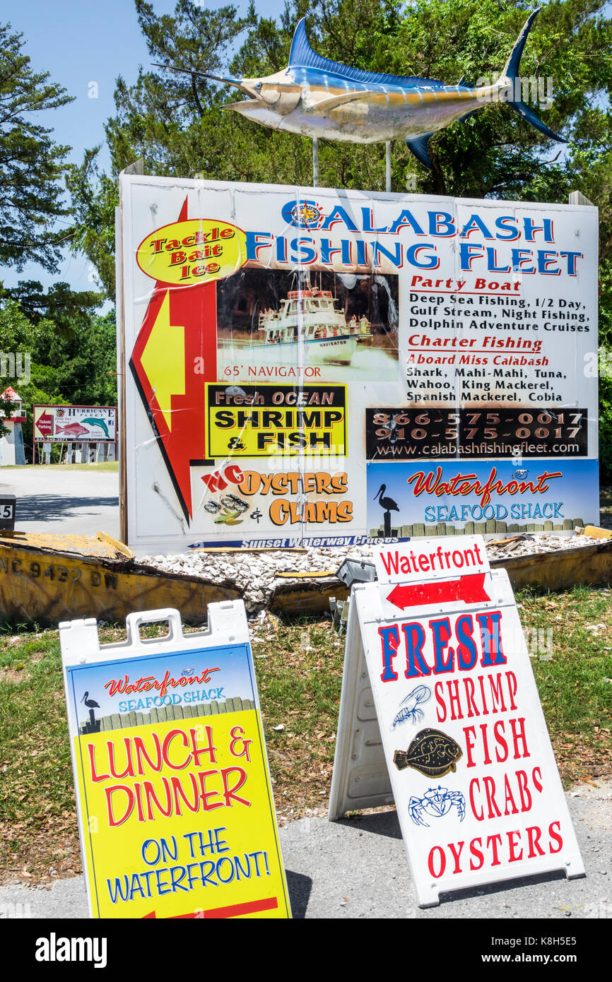 North Carolina,NC,Calabash,Calabash River,fishing town,waterfront,seafood,regional cuisine,dining,sign,fresh fish,signs,NC170518007 Stock Photo