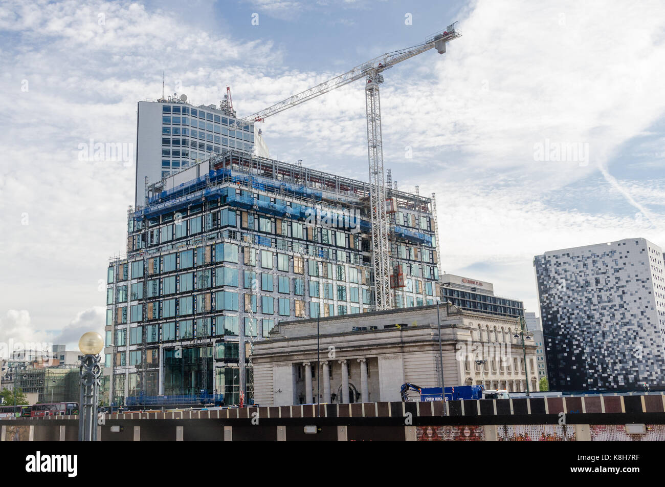 The new Birmingham headquarters of HSBC Bank under construction in Stock Photo 160189891 Alamy
