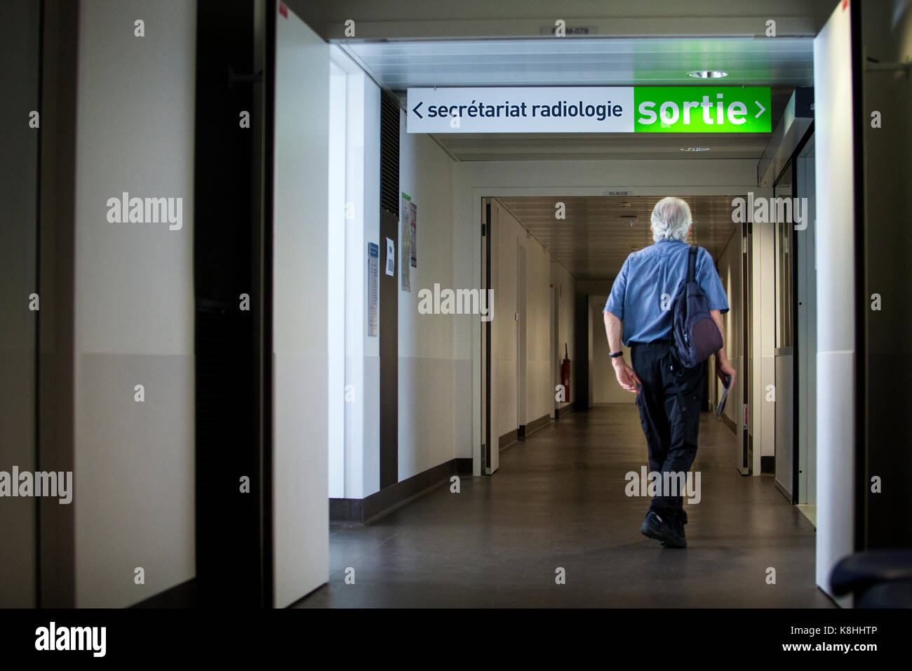 Hospital rear view hi-res stock photography and images - Alamy