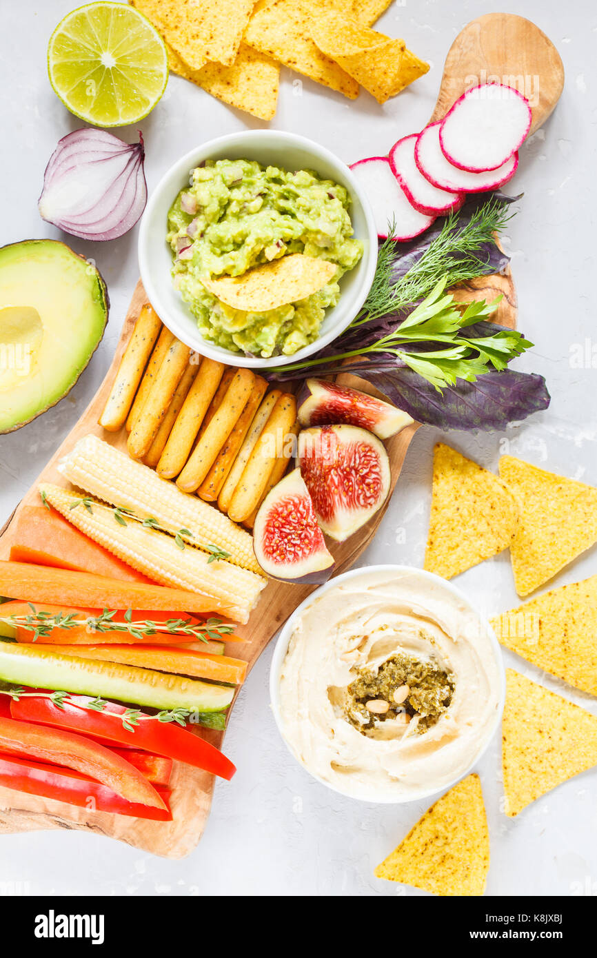 hummus and guacamole Stock Photo Alamy