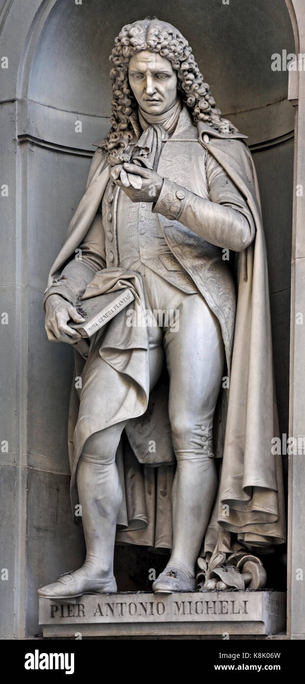 Pier Antonio Micheli 1679 –1737 Italian botanist, professor of botany in Pisa, curator of the Orto Botanico di Firenze, author of Nova plantarum genera iuxta Tournefortii methodum disposita. Discovered spores of mushrooms.  Statue at the Uffizi Gallery in Florence, Tuscany Italy. by Vincenzo Consani Stock Photo