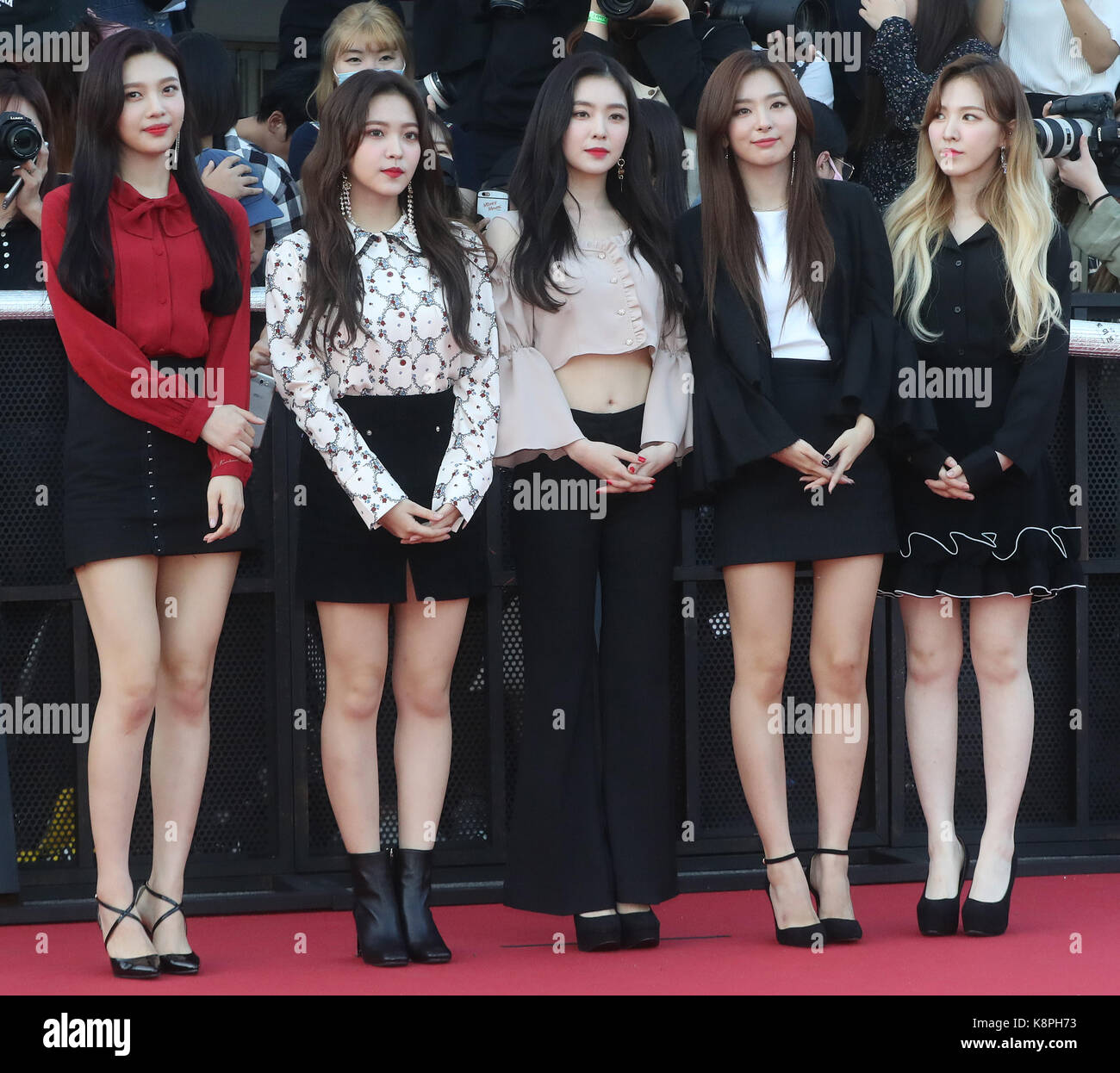 S. Korean girl group Red Velvet South Korean girl group Red Velvet walks the red carpet during the 1st Soribada Best K-Music Awards in Seoul on Sept. 20, 2017. (Yonhap)/2017-09-21 08:17:42/ < 1980-2017 YONHAPNEWS AGENCY. > Photo via Newscom Stock Photo