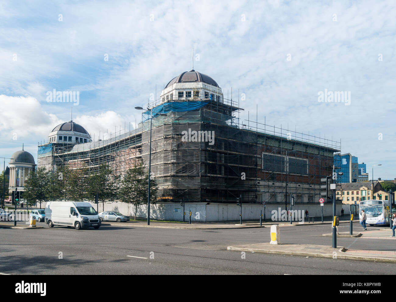 Former Odeon Cinema Building, Godwin St, Bradford BD1 2SU, west yorkshire, UK covered in