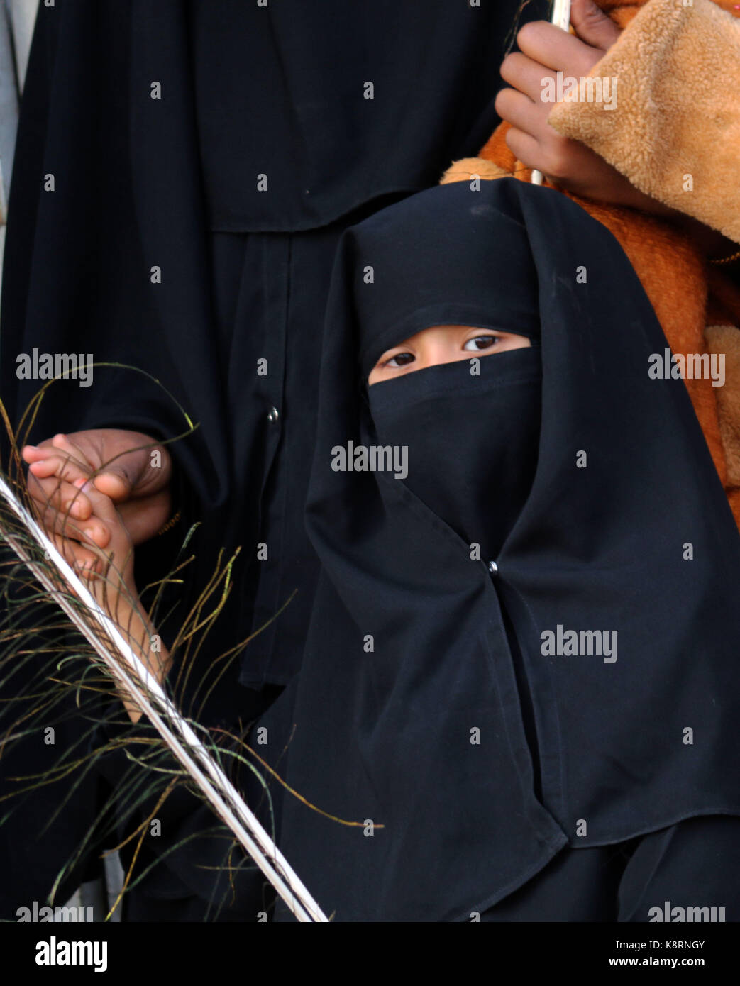 the charms of life diversity in dhaka, city , bangladesh, on dec 2015