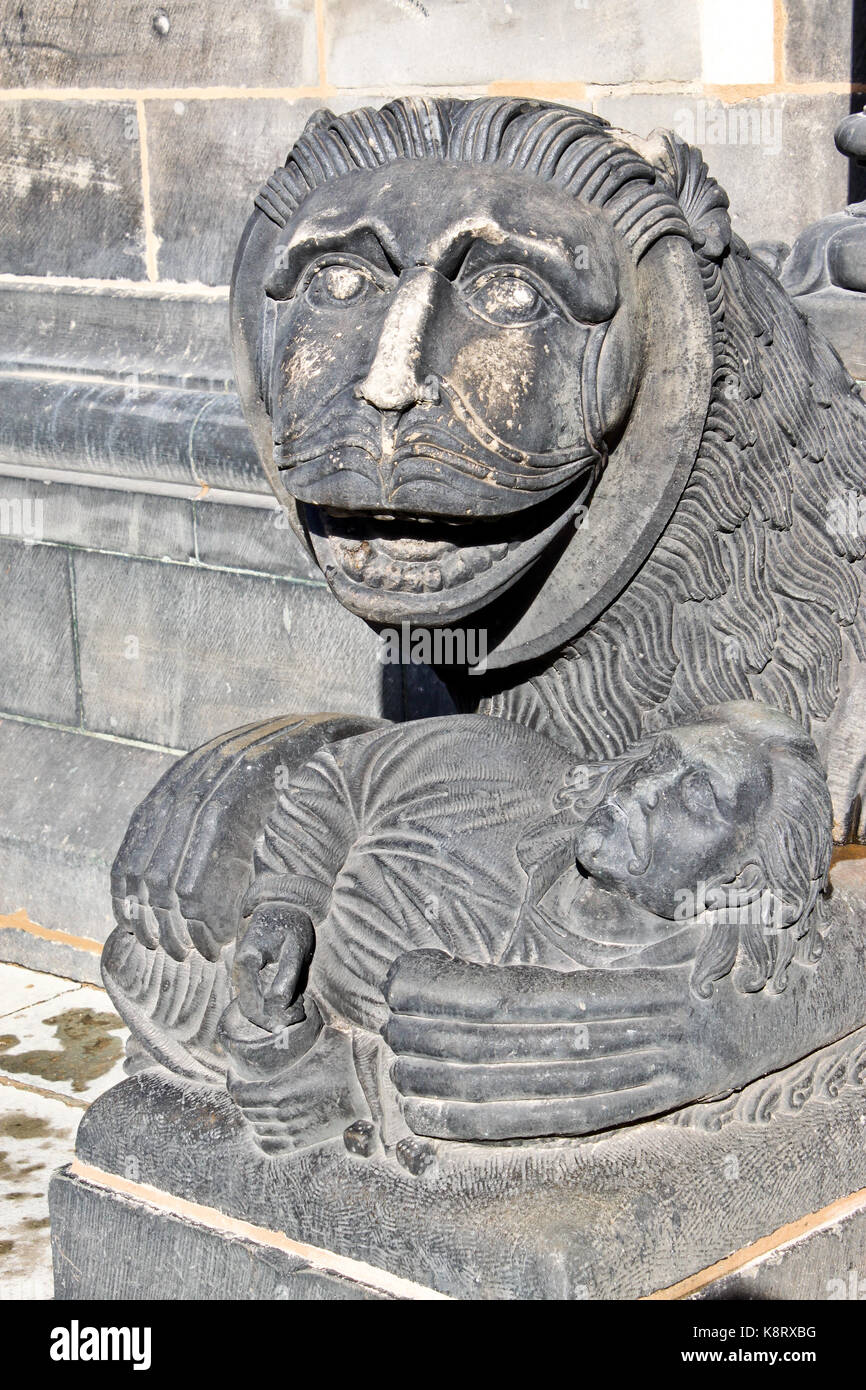Lion man sculpture hires stock photography and images Alamy