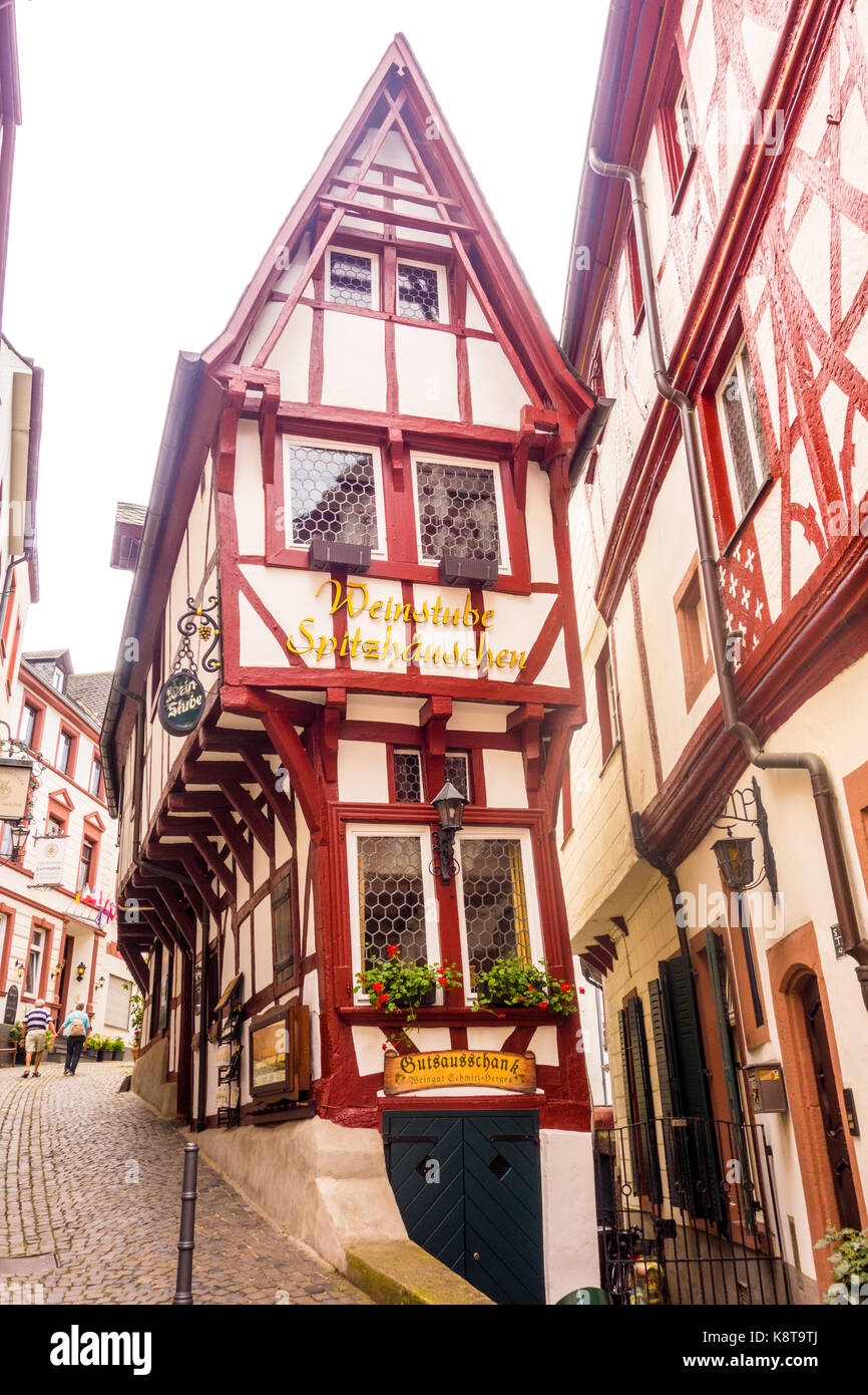 BERNKASTEL-KEUS, GERMANY - 5TH Aug 17:  Weinstube Spitzhauschen is a wine bar hosted in a traditional Medieval house that offer wine tasting to touris Stock Photo
