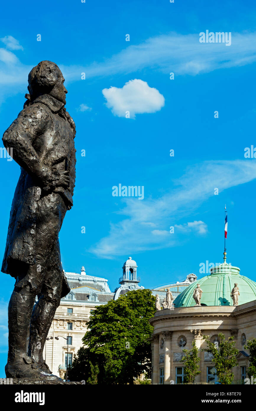 In the foreground is the statue of the US President Thomas Jefferson inaugurated in 2004. It´s the work of French sculptor Jean Cardot. Stock Photo