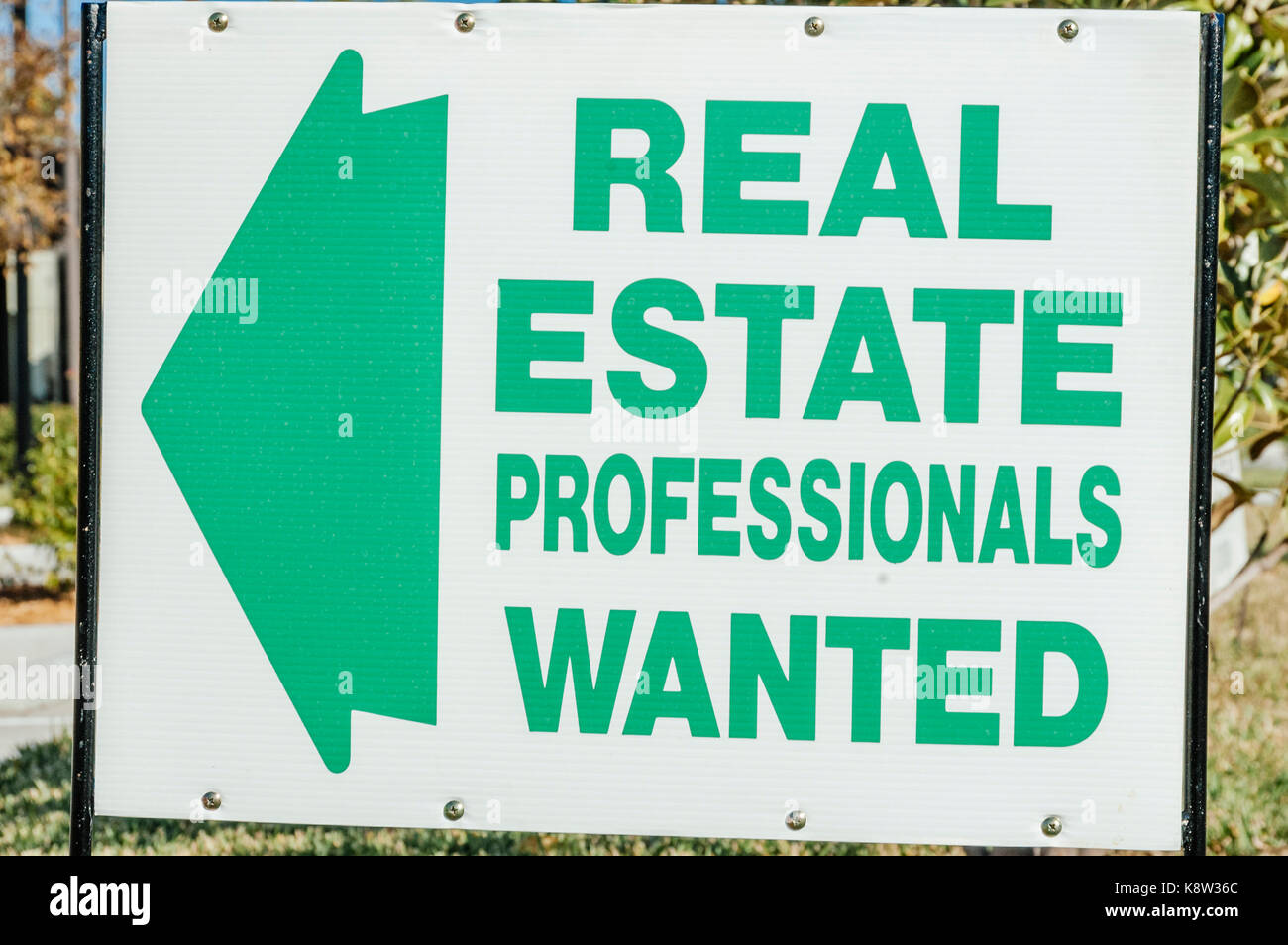 Real Estate Agents High Resolution Stock Photography and Images Alamy