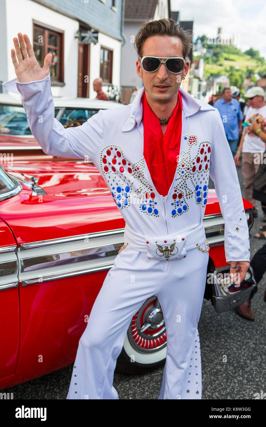 Festival visitor is wearing Elvis Presley outfit at Golden Oldies Festival 2017, Wettenberg, Germany. The Golden Oldies Festival is a annual nostalgic festival (est. in 1989) with focus on 1950s to1970s, with over 1000 exhibited classic cars and old-timers, over 50 live bands and nostalgic market. Credit: Christian Lademann Stock Photo