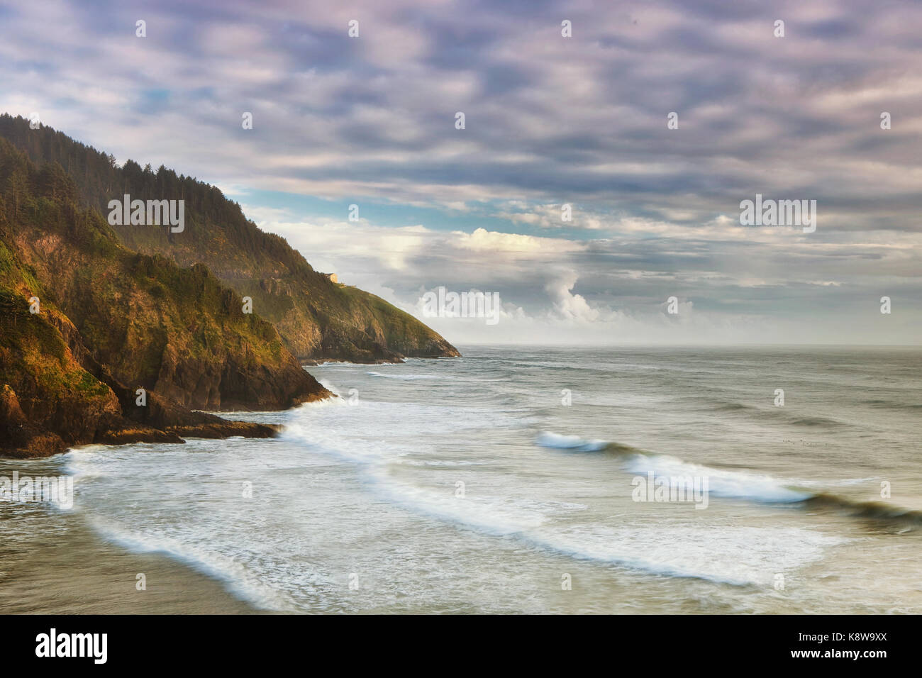 The rugged shoreline of the Oregon coast Stock Photo - Alamy