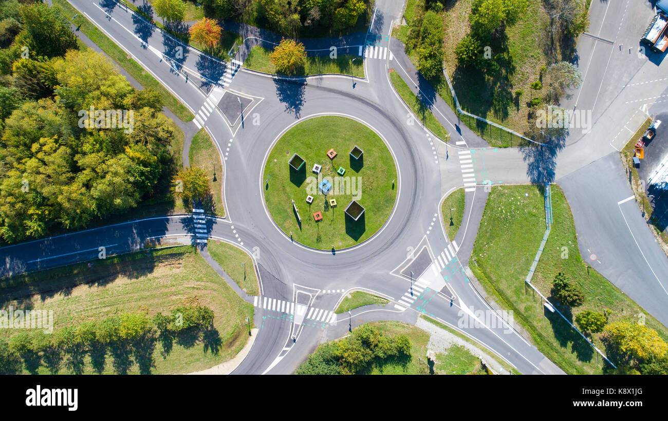 Aerial view road roundabout hires stock photography and images Alamy