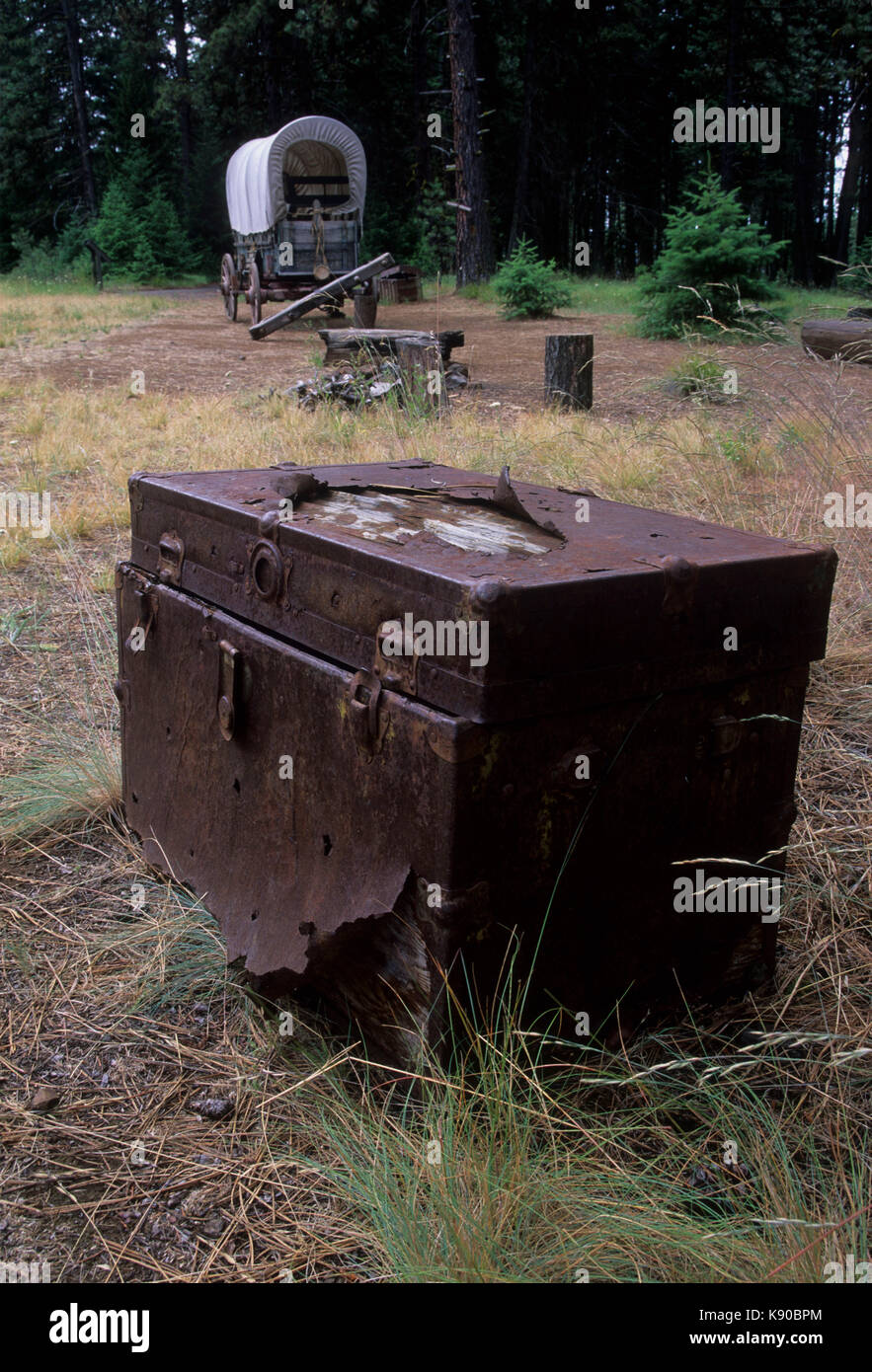 Covered wagon, Blue Mountain Crossing Interpretive Area, Oregon Trail ...