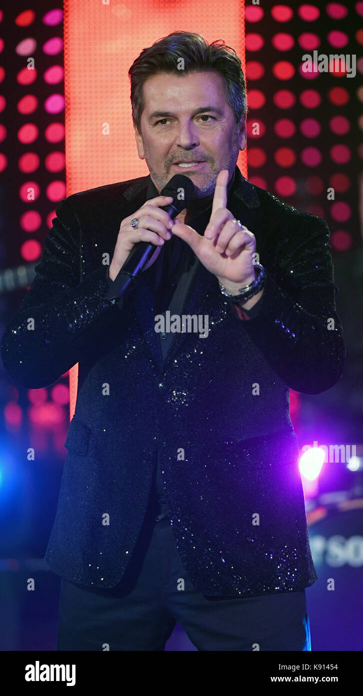 Austrian pop singer andy borg hi-res stock photography and images - Alamy
