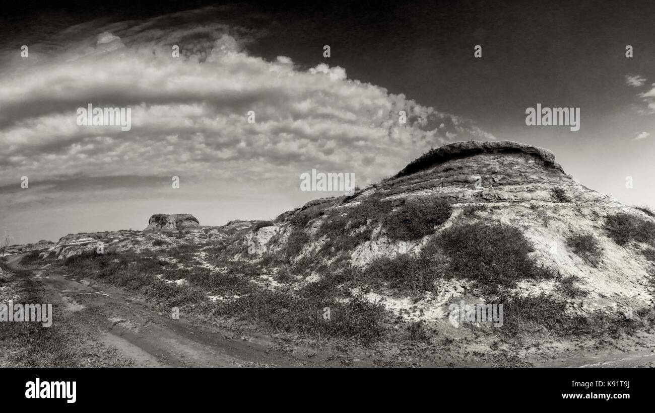 Black white landscape earth hi-res stock photography and images - Alamy
