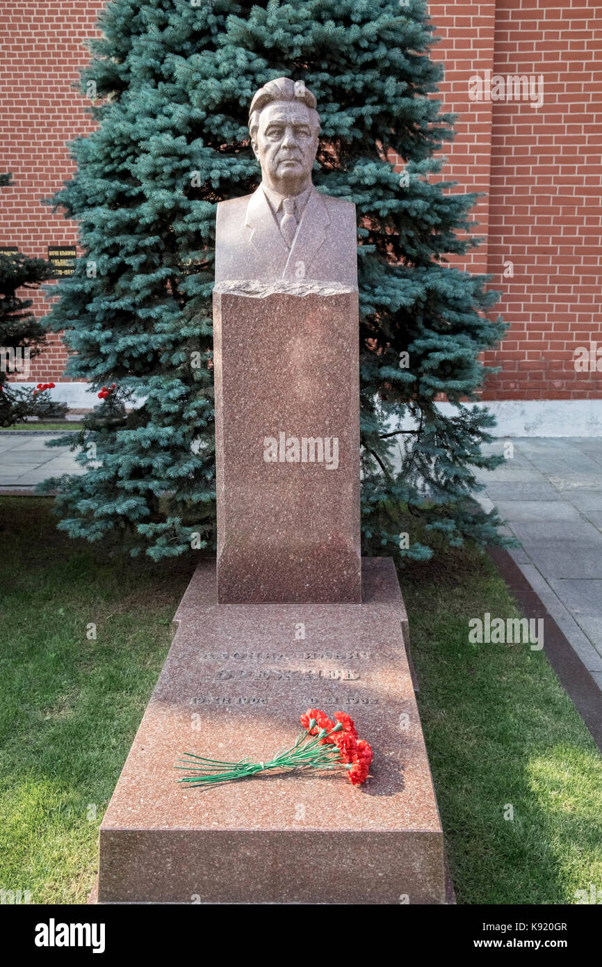 Headstone and grave of Leonid Brezhnev at the Kremlin Wall Necropolis, The Kremlin, Moscow, Russia Stock Photo