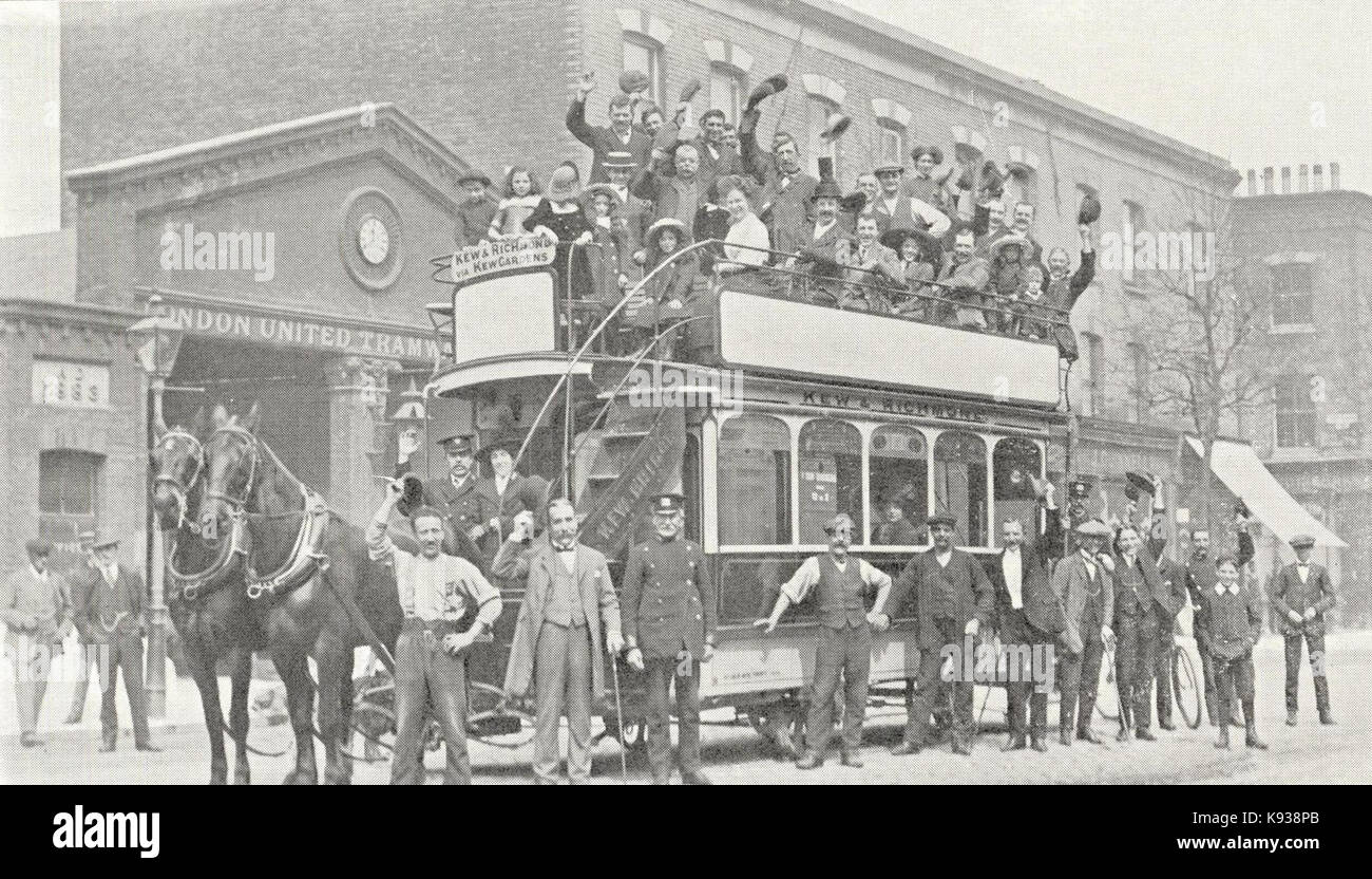 London United Tramways tram in front of its tram shed, Kew Road, Richmond, UK   c 1900 Stock Photo