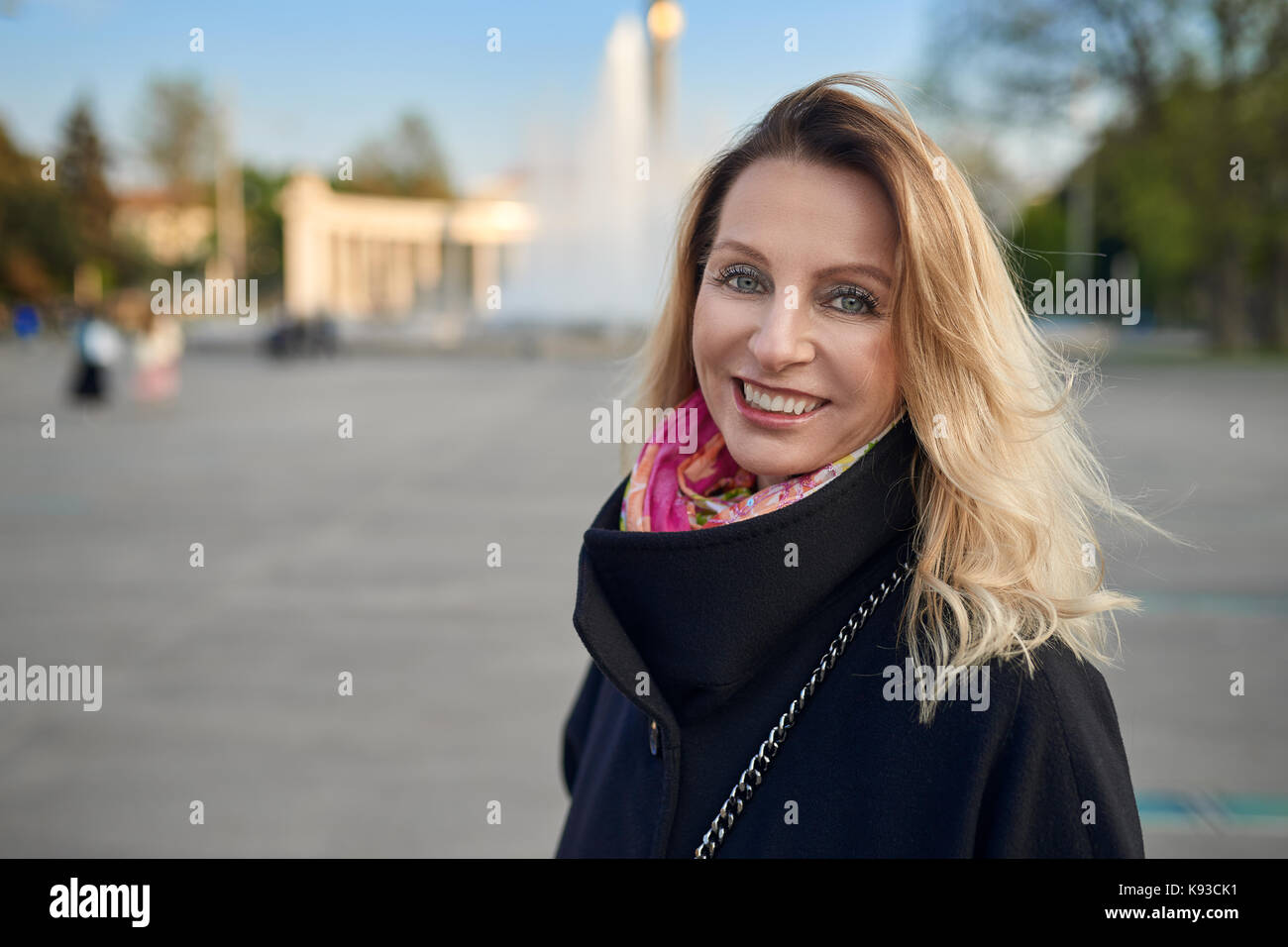 Mature elegant woman portrait hi-res stock photography and images - Alamy
