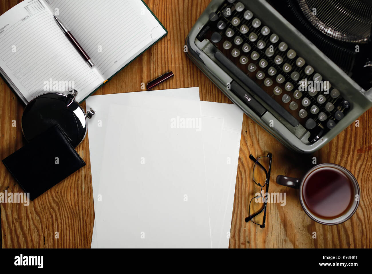 typewriter retro desktop Stock Photo Alamy
