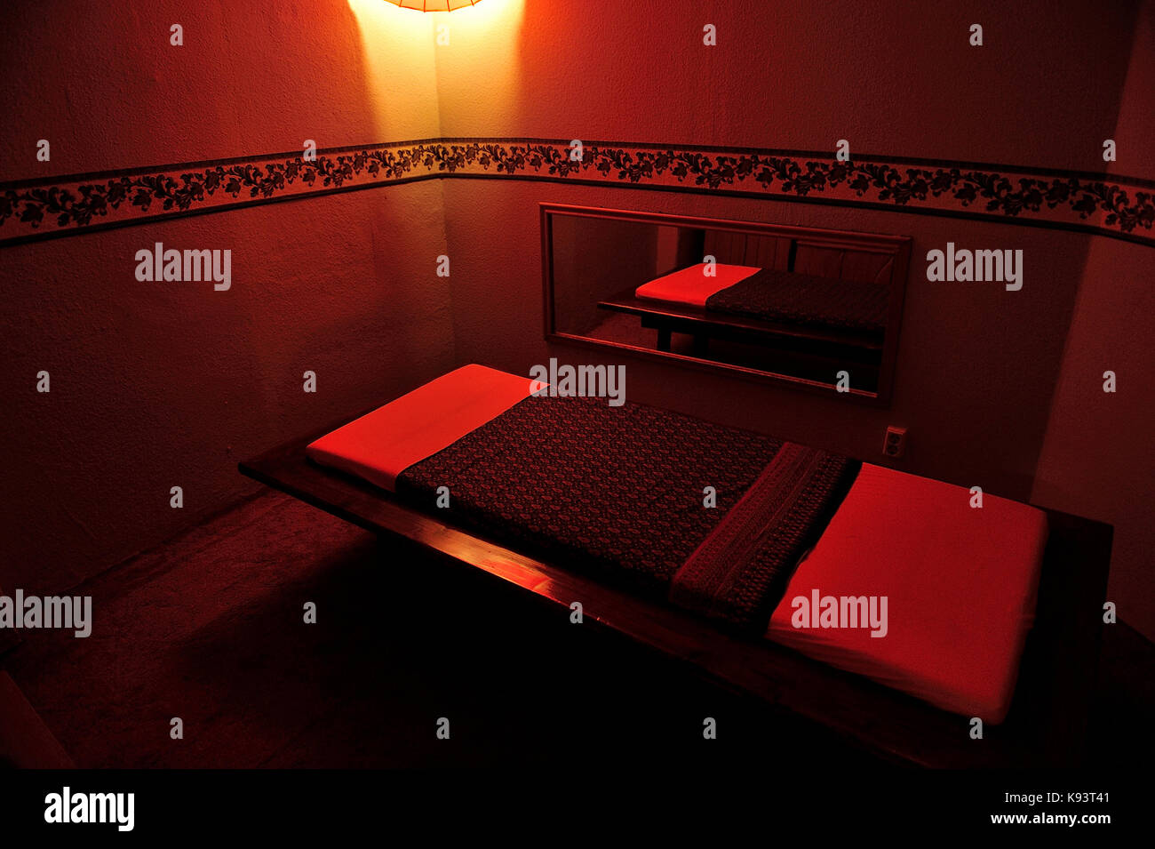 massage, hands, energy points, body, back, work, relax, rest, therapy